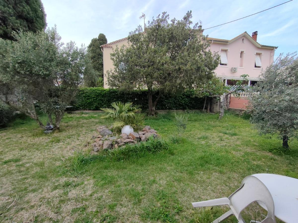 Chez Regine Hotel Agde Exterior photo