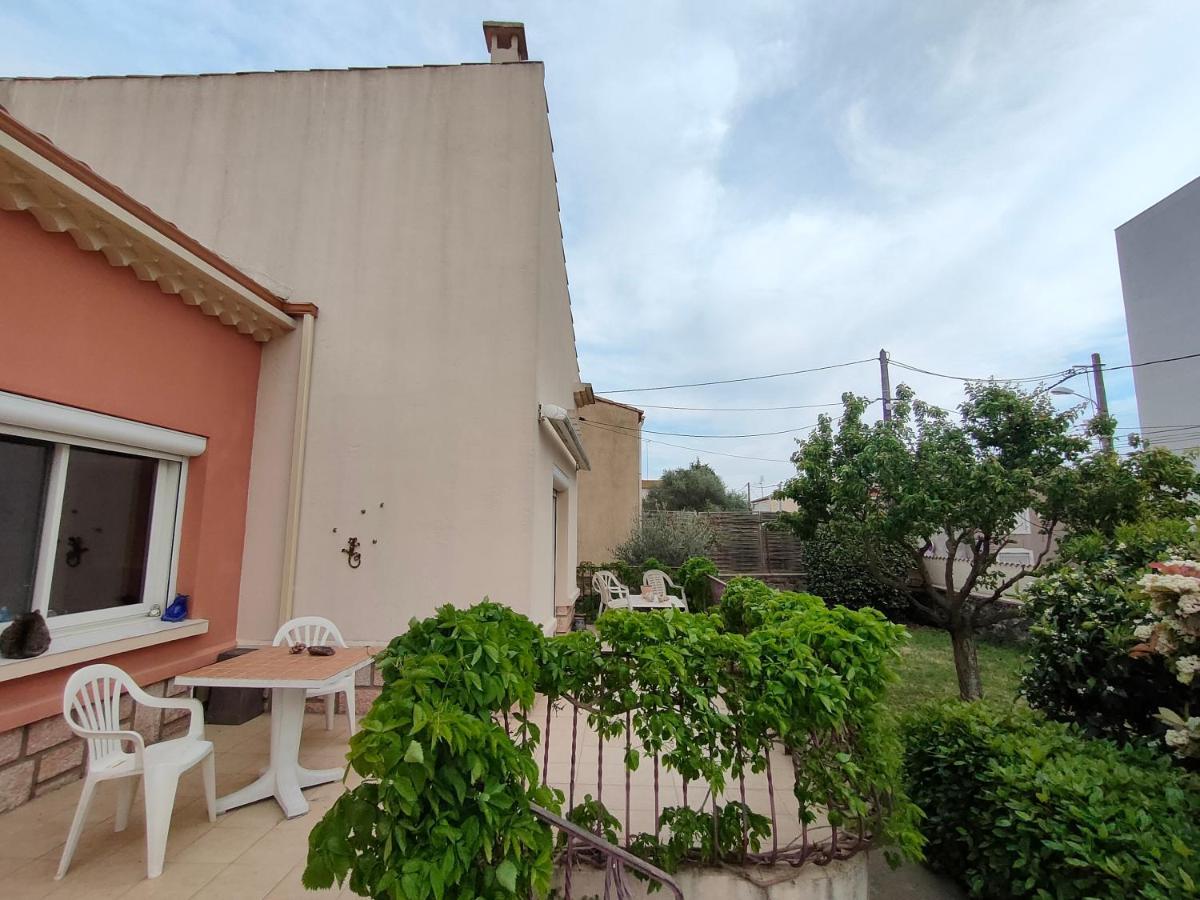 Chez Regine Hotel Agde Exterior photo
